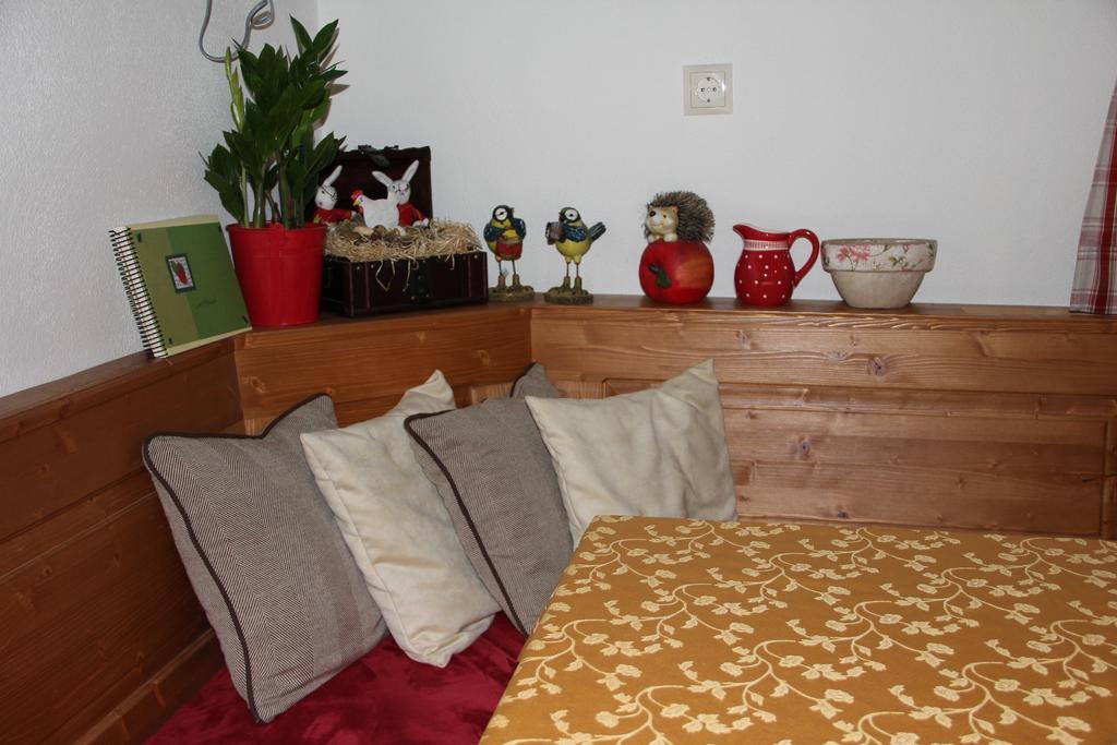 Appartamento Haus Resi Staatz Esterno foto