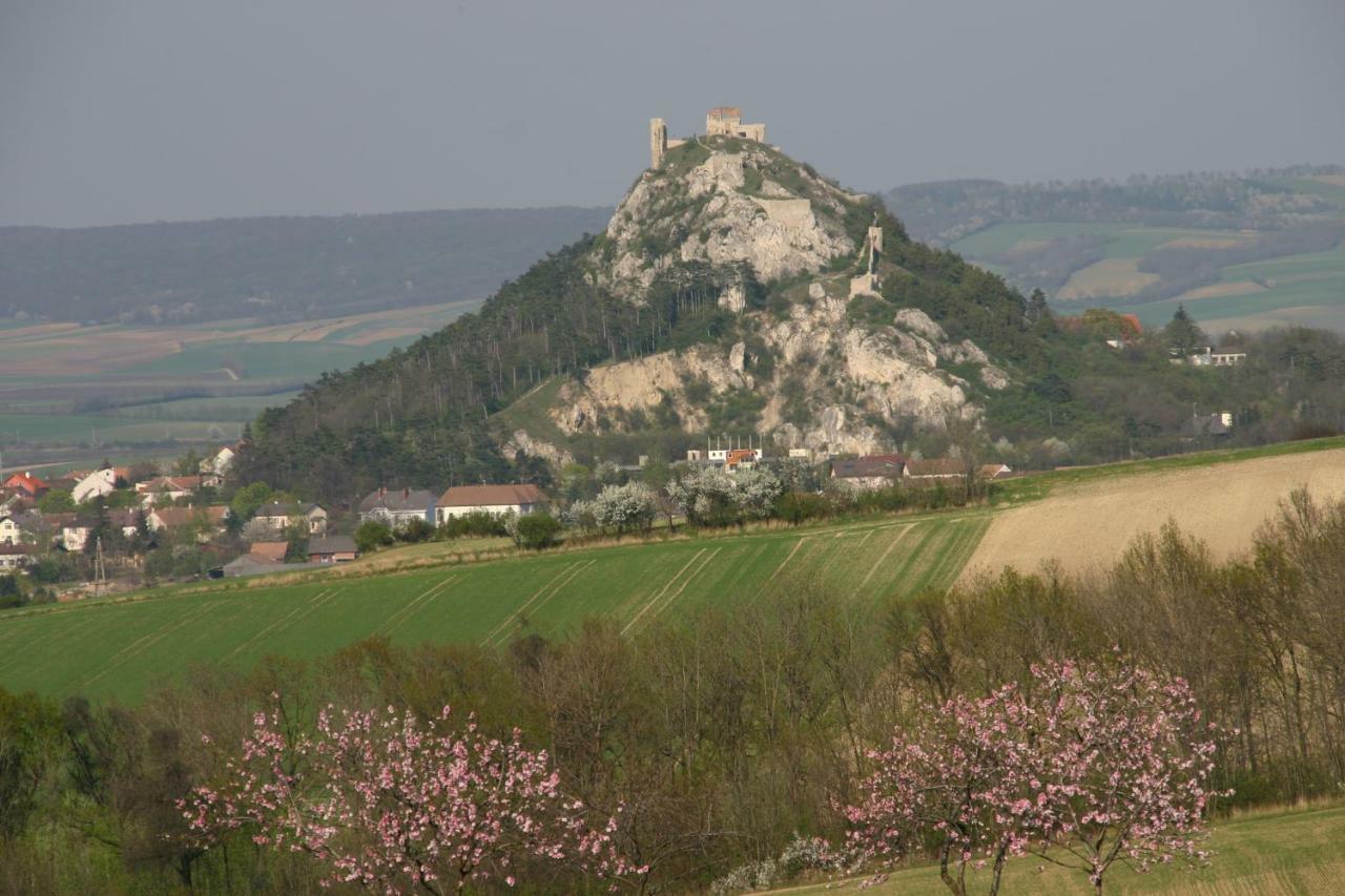 Appartamento Haus Resi Staatz Esterno foto